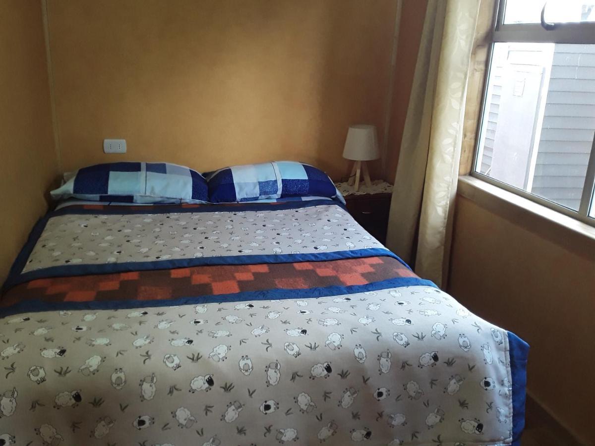 Hostal Don Pedro Puerto Natales Bagian luar foto