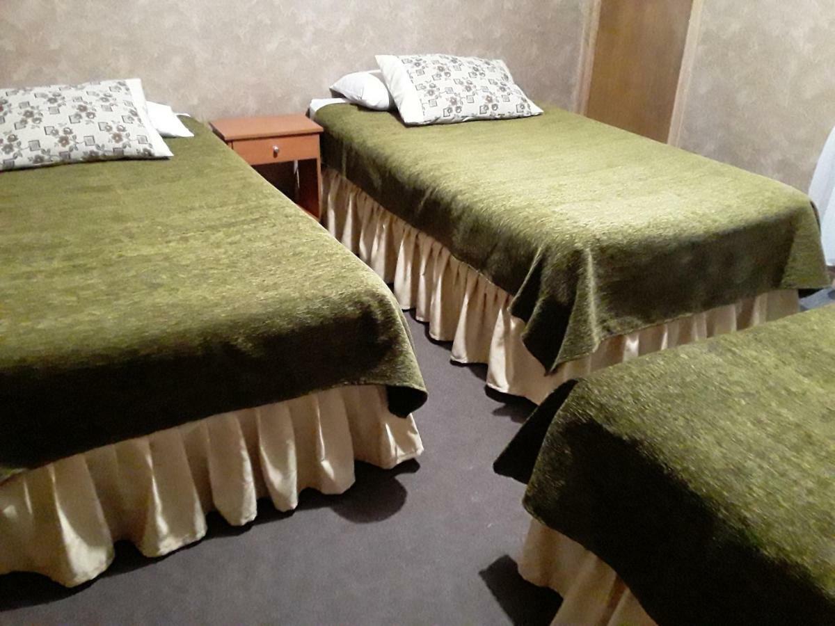 Hostal Don Pedro Puerto Natales Bagian luar foto